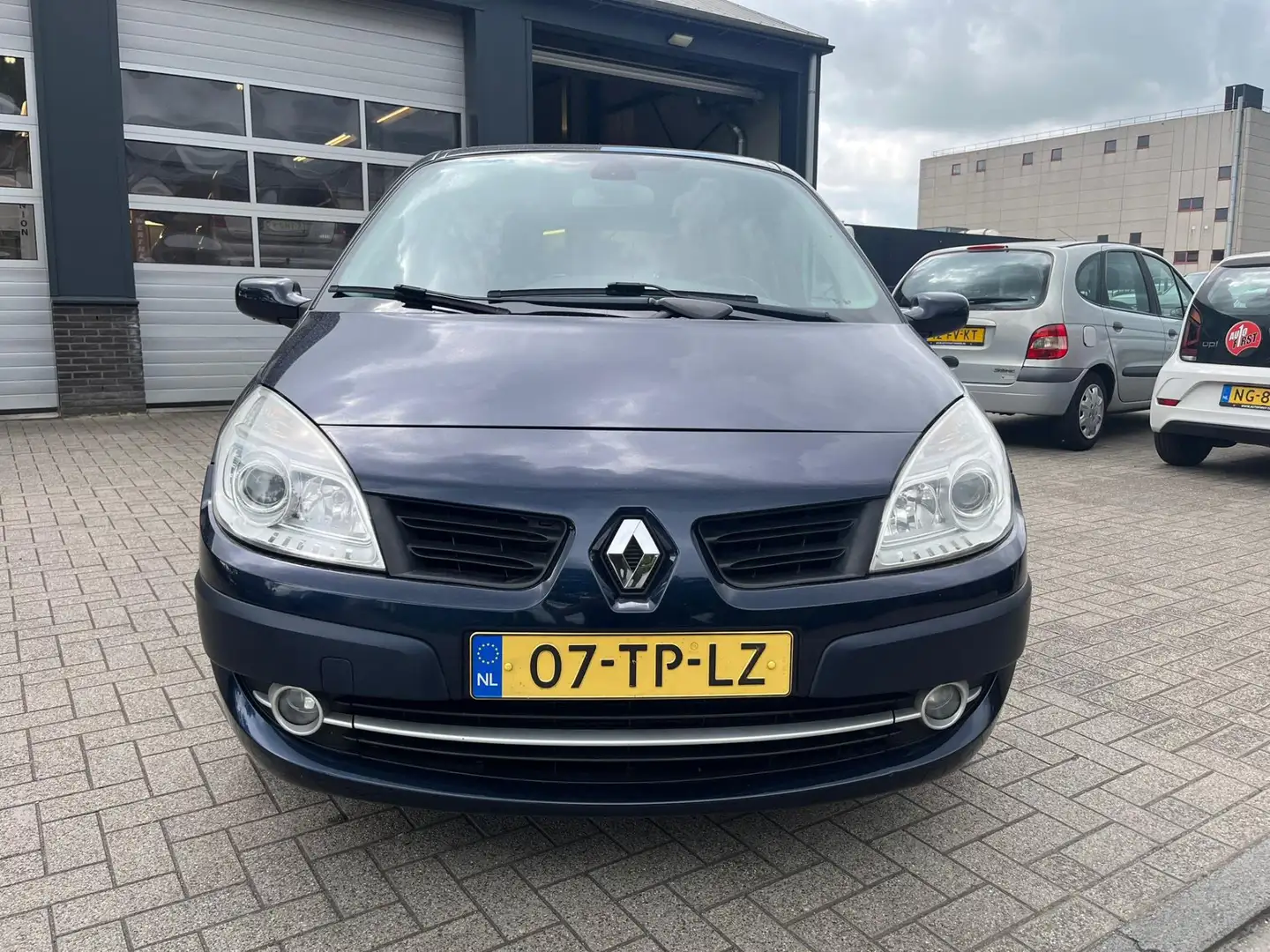 Renault Scenic 1.6-16V Privilège Comfort Blauw - 2
