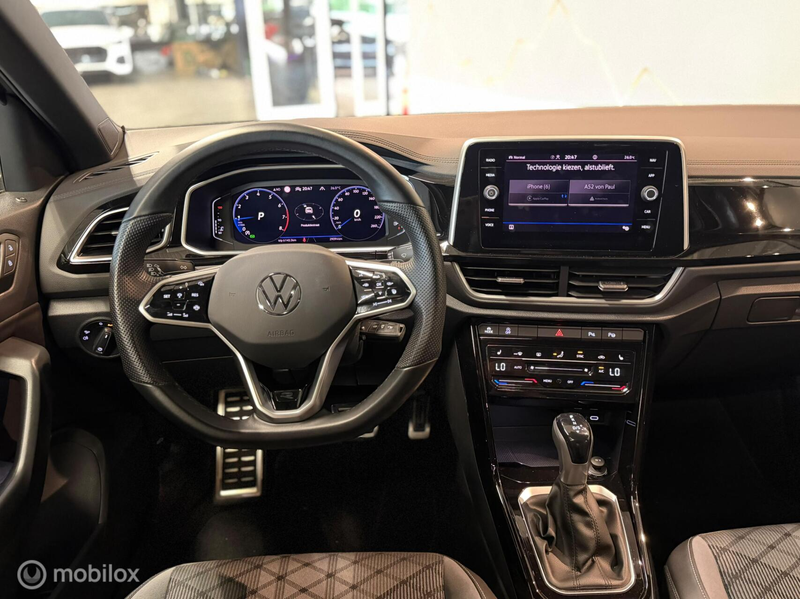 Volkswagen T-Roc 1.5 TSI 3x R-Line Panorama/Black Style/Trekhaak — photo 20