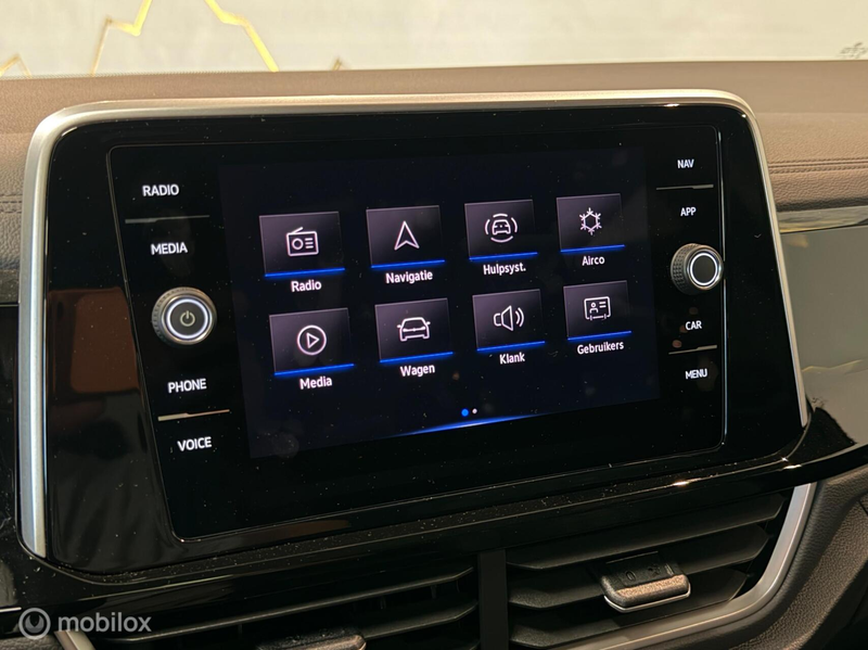 Volkswagen T-Roc 1.5 TSI 3x R-Line Panorama/Black Style/Trekhaak — photo 39