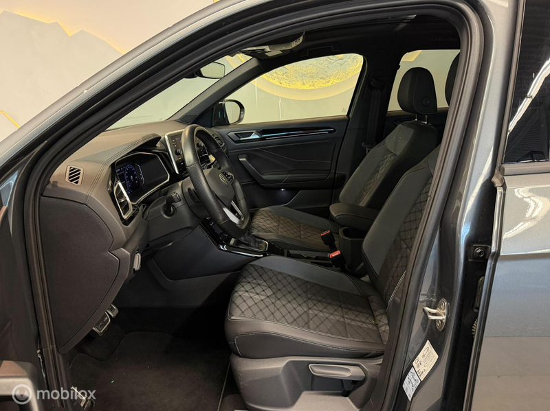 Volkswagen T-Roc 1.5 TSI 3x R-Line Panorama/Black Style/Trekhaak — photo 27