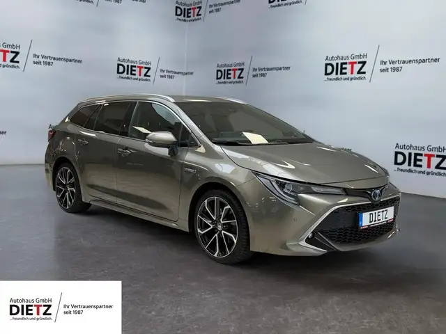 Toyota Corolla Touring 2.0 Hybrid Lounge*LED*HUD*JBL