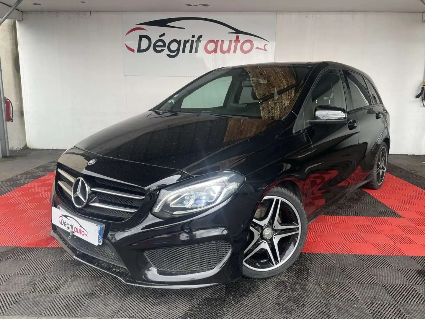 Mercedes-Benz B 180 180 d 7-G DCT Fascination Noir - 1