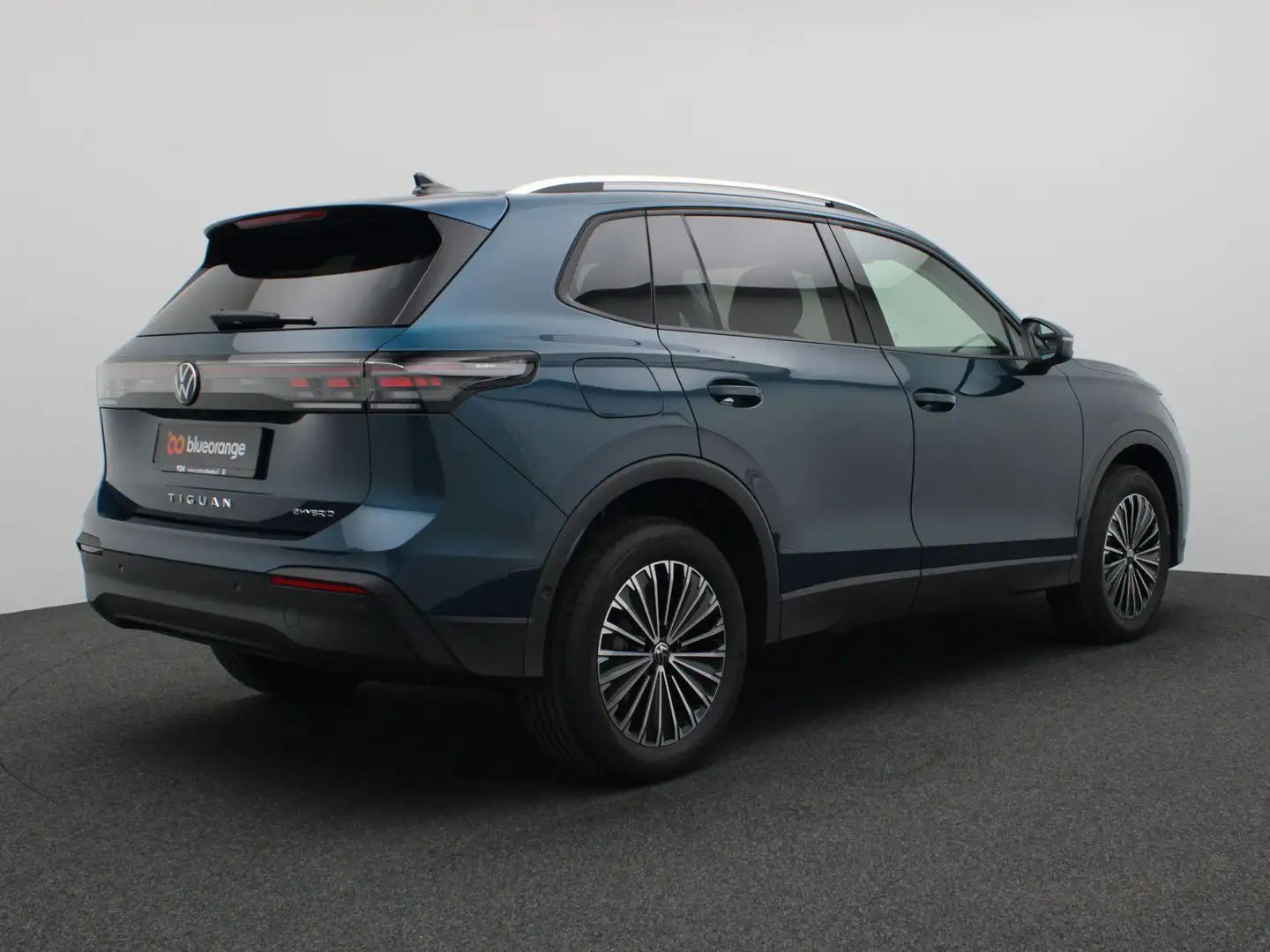 Volkswagen Tiguan 1.5 eHybrid Life Edition 204PK DSG trekhaak, verwa Blauw - 1