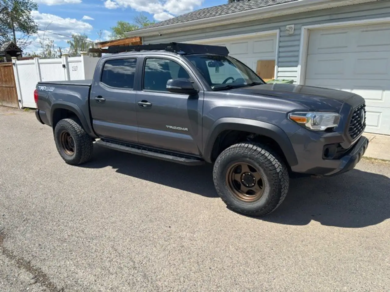 Toyota Tacoma снимка Toyota Tacoma