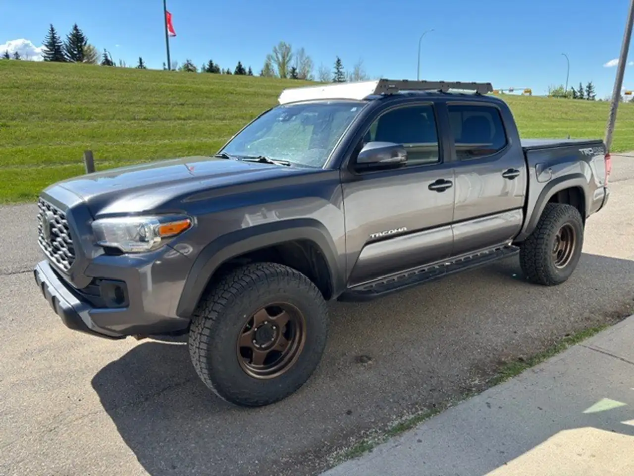 Toyota Tacoma снимка Toyota Tacoma