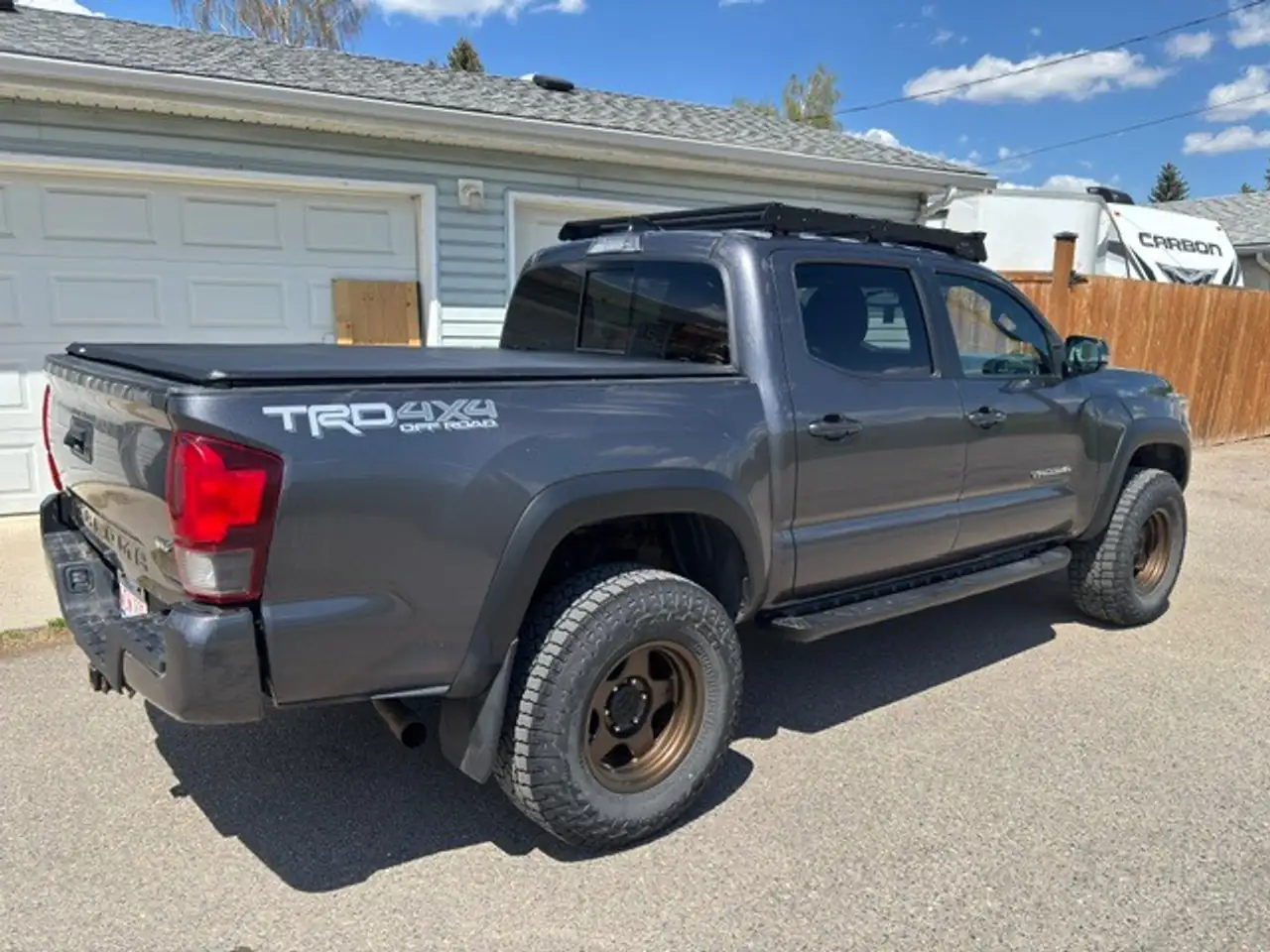 Toyota Tacoma снимка Toyota Tacoma