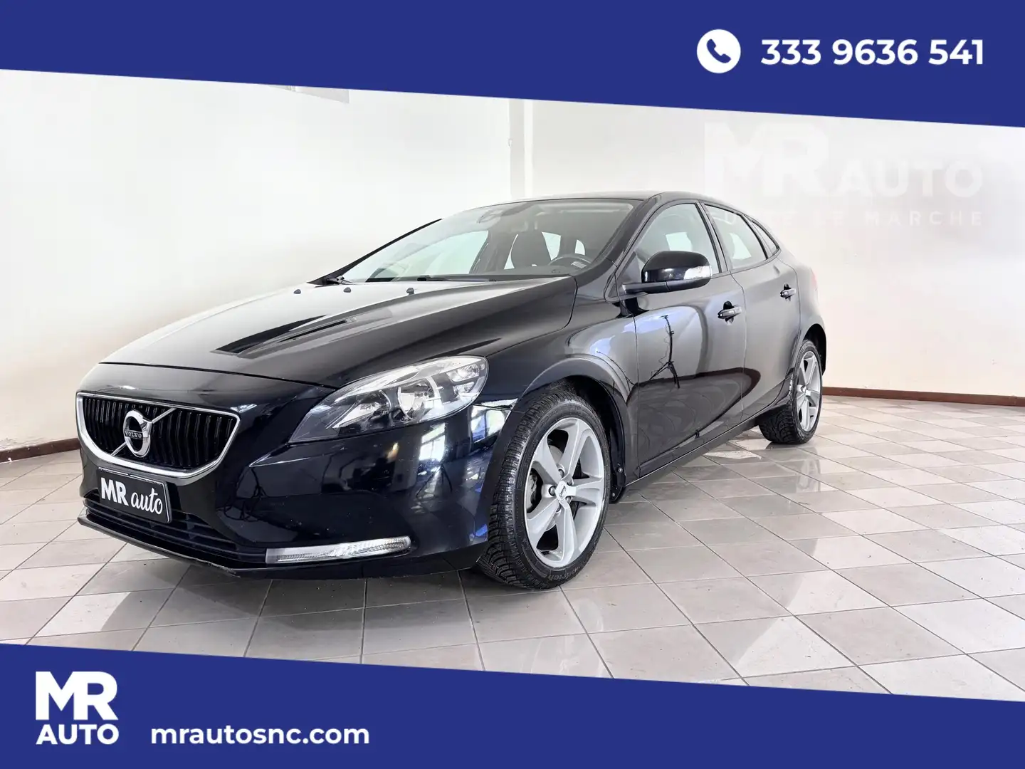 Volvo V40 2.0 d2 Momentum my17 Nero - 1