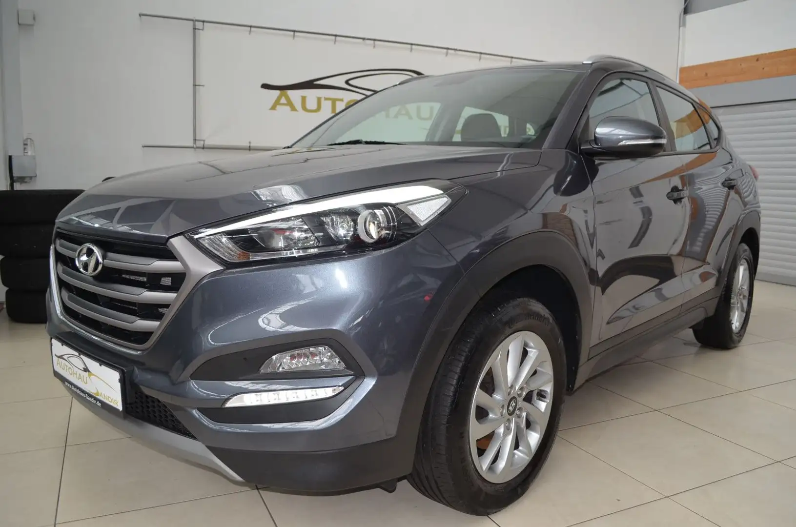 Hyundai TUCSON blue Trend 2WD ~ Navi~MFL~Cam~PDC Grigio - 1
