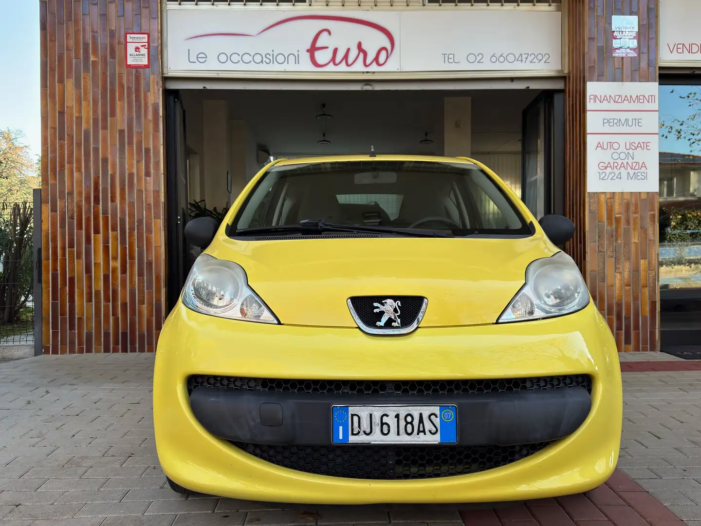 Peugeot 107 107 1.0 68 CV, Euro 4,  Soli 65.000 KM. Giallo - 2
