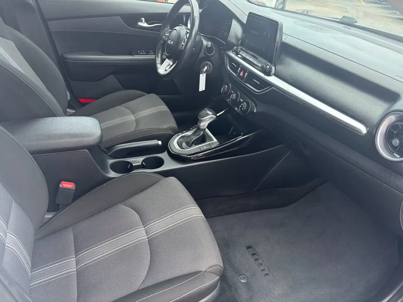 Kia Forte снимка Kia Forte