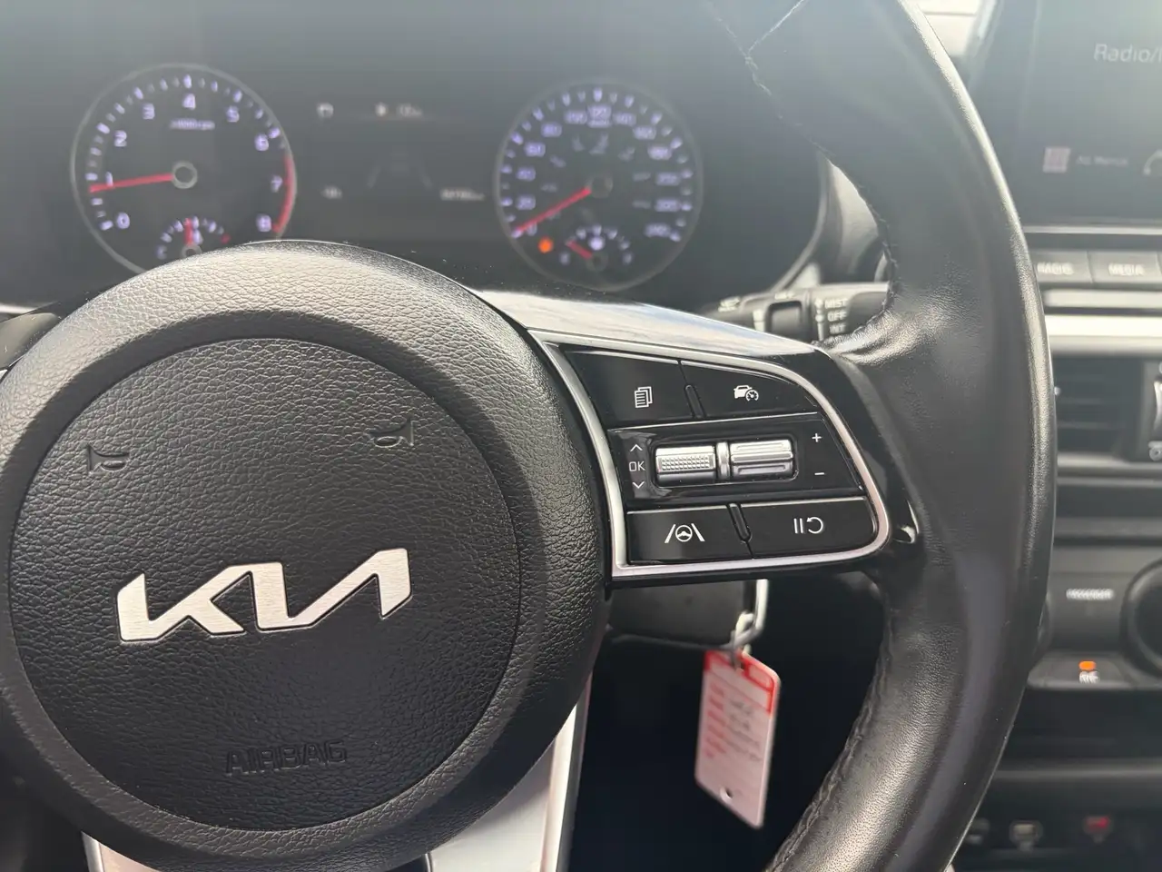 Kia Forte снимка Kia Forte