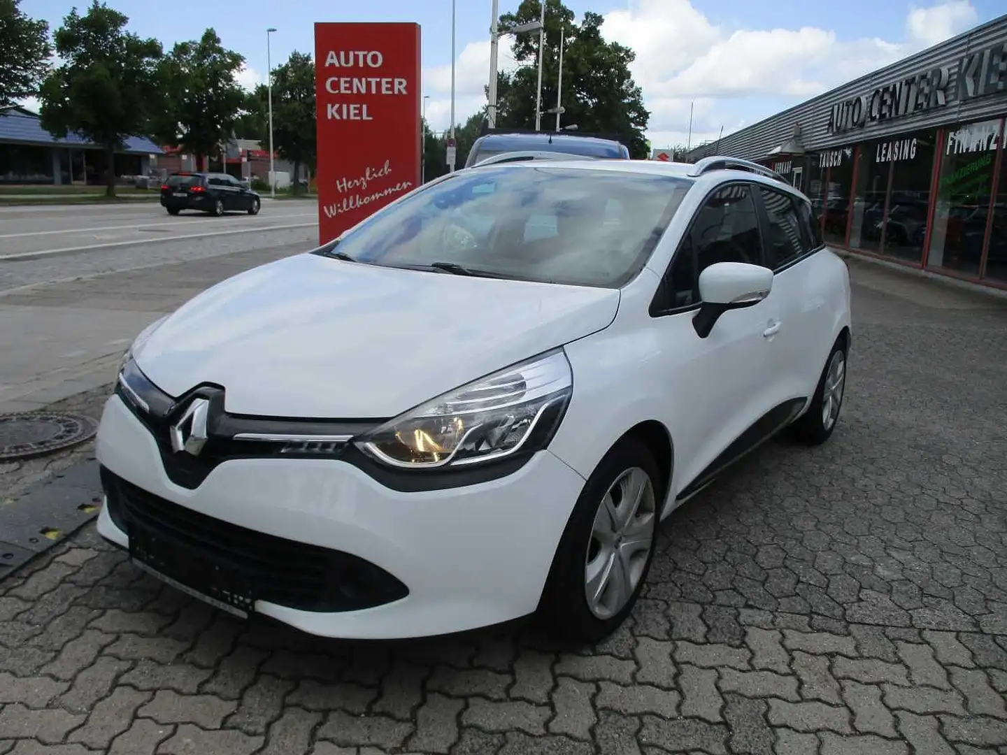 Renault Clio Grandtour 1.2 16V *Navi*Klima*Tempomat Weiß - 2