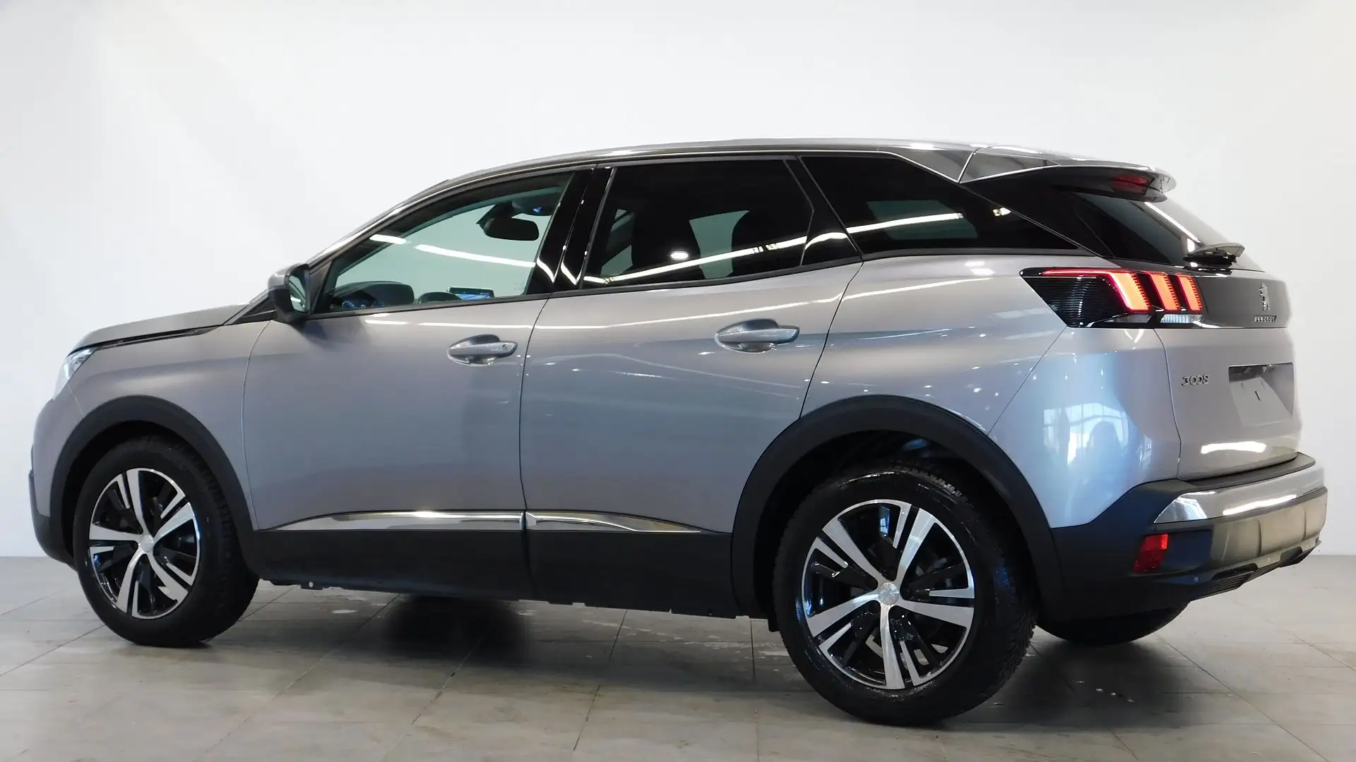 Peugeot 3008 1.5 BLUEHDI 130CH E6.C ALLURE S\u0026S  6CV - 2