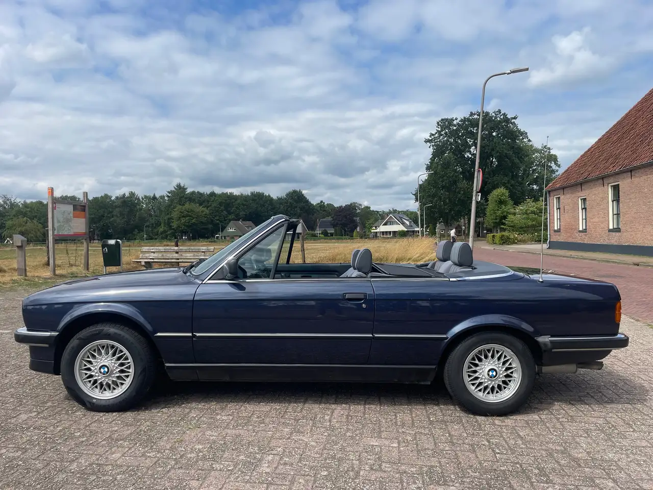 BMW 320 Cabriolet, foto 2