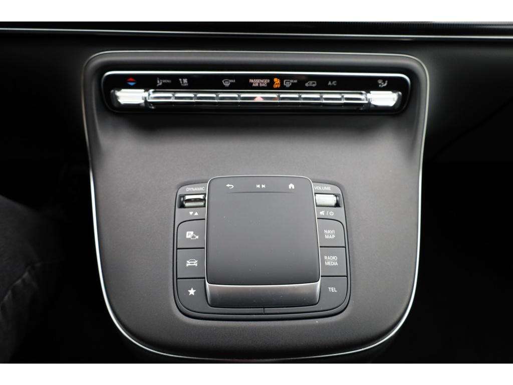 Mercedes-Benz V 220