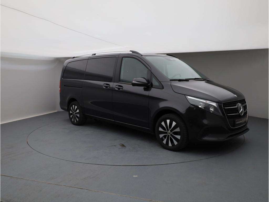 Mercedes-Benz V 220