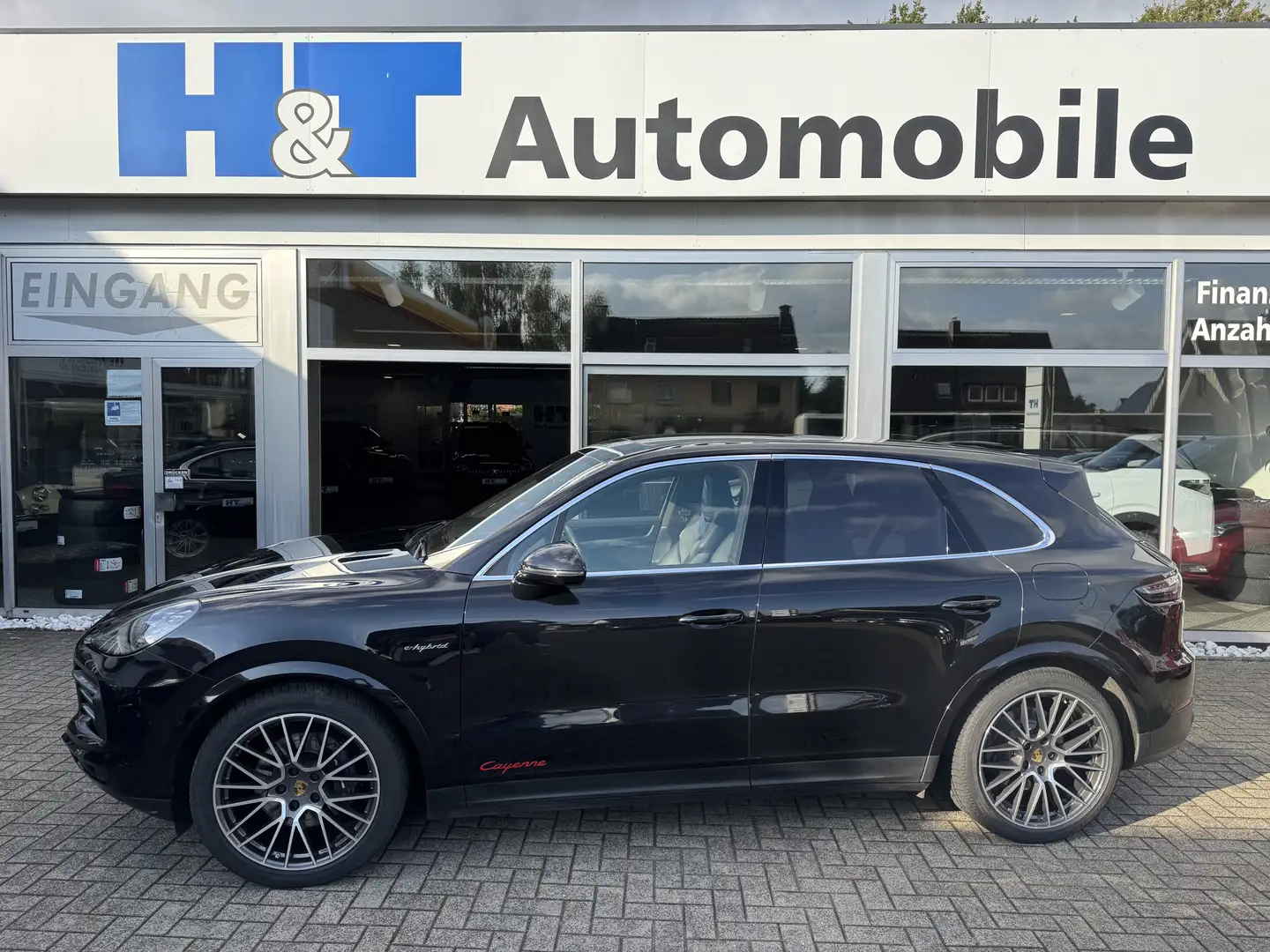 Porsche Cayenne Pano Matrix HuD Luft Approved Schwarz - 1