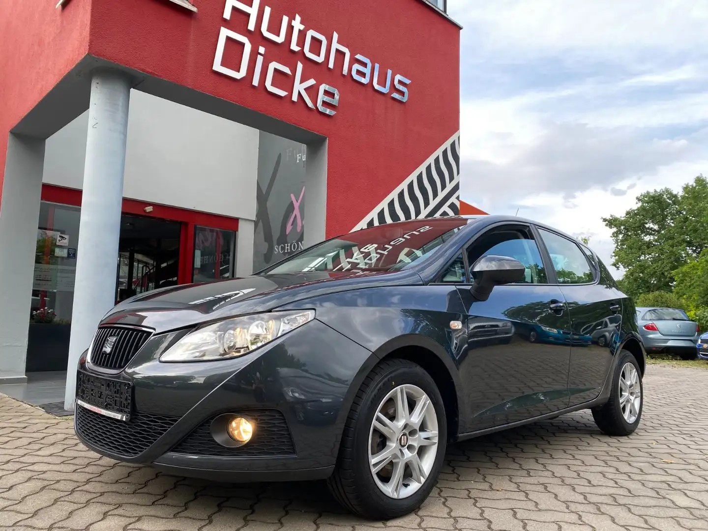 SEAT Ibiza Lim. Stylance / Style Klimaautom Nur 53tkm Grau - 1