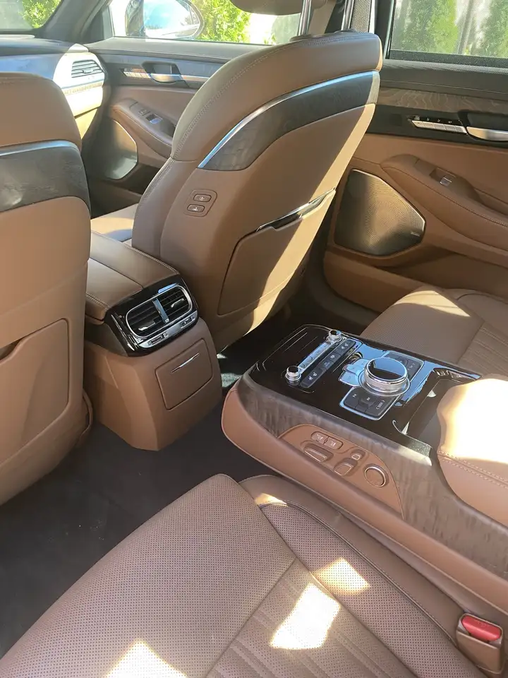 Genesis G90 снимка Genesis G90