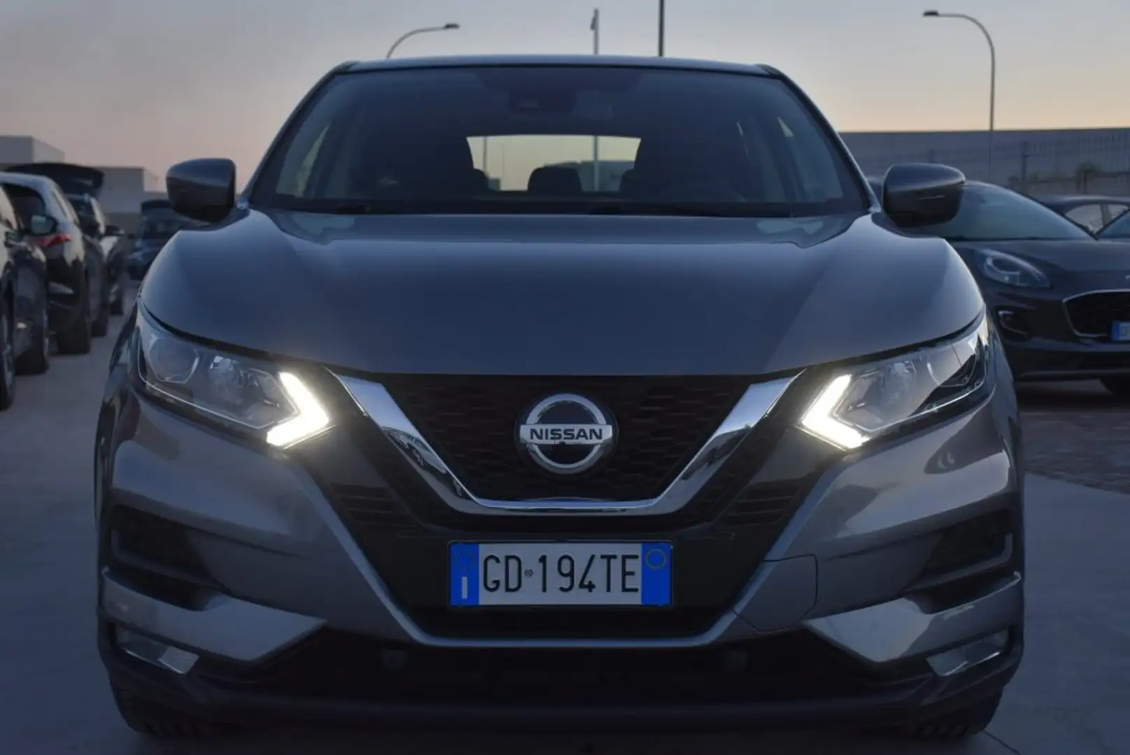 Nissan Qashqai 1.5 dCi 115 CV DCT Business Grigio - 2