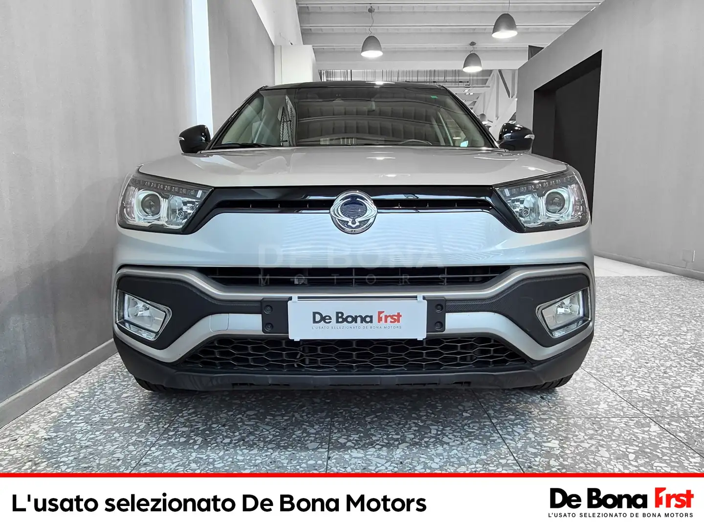 SsangYong XLV 1.6 2WD Bi-fuel GPL Be Schwarz - 2