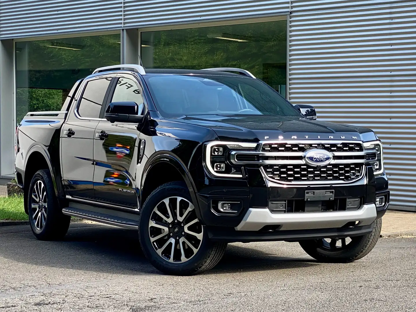 Ford Ranger Platinum 3.0L V6 240CH A10 + Rideau Elec Noir - 1