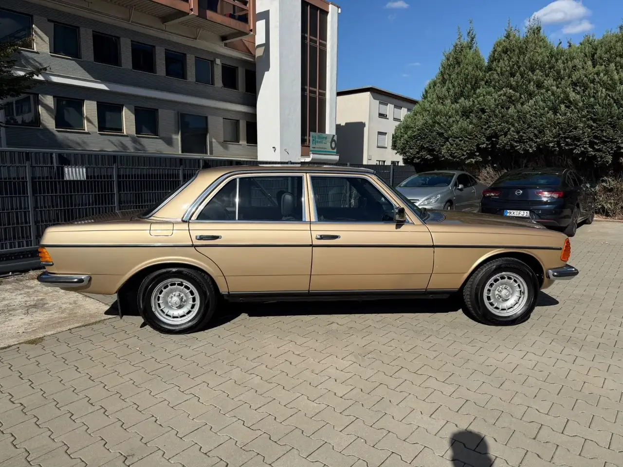 Mercedes-Benz 230 (W123) SSD·107tkm·MB-SH·top Zustand·Note 2, foto 5
