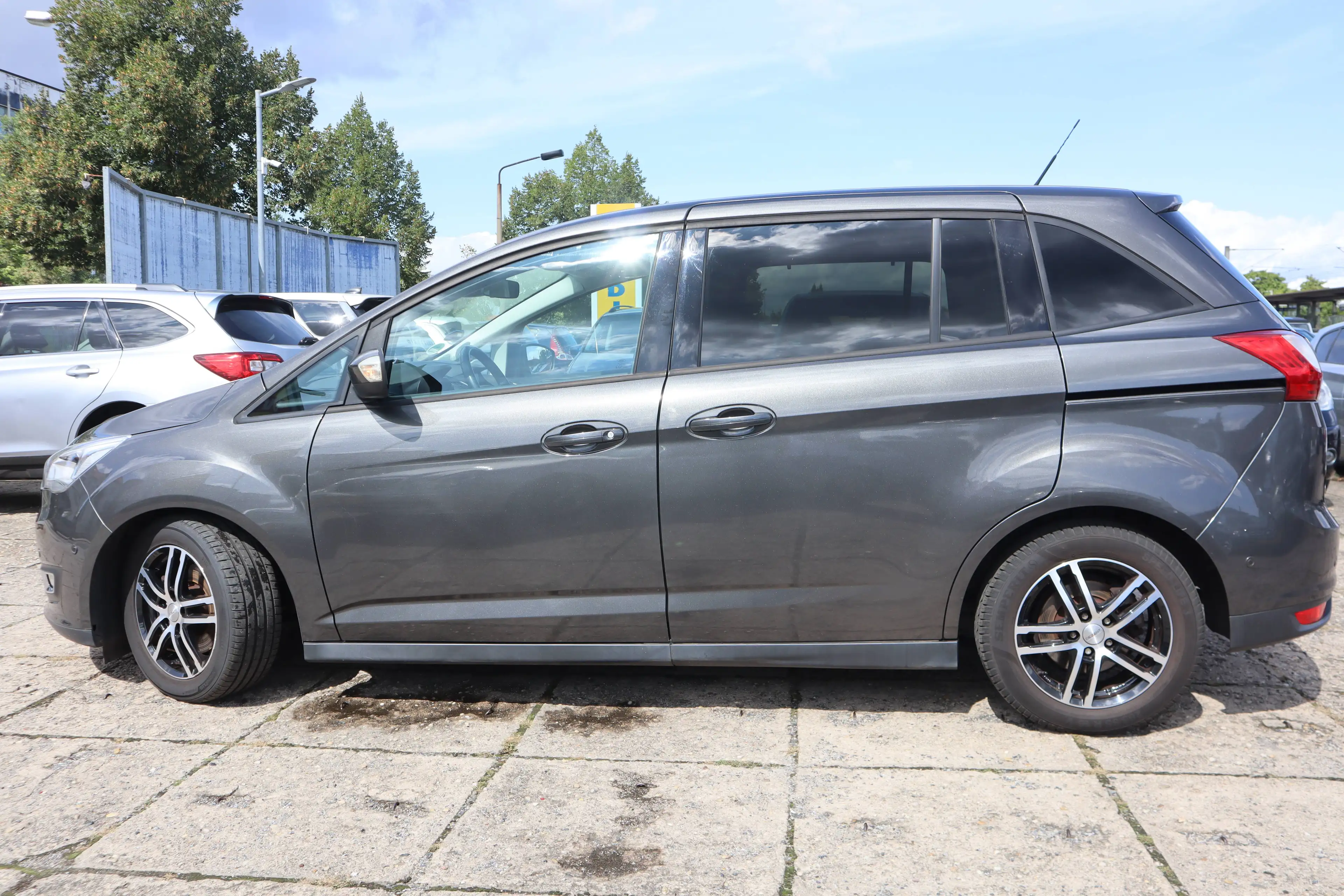 Ford Grand C-Max Business Edition — photo 8