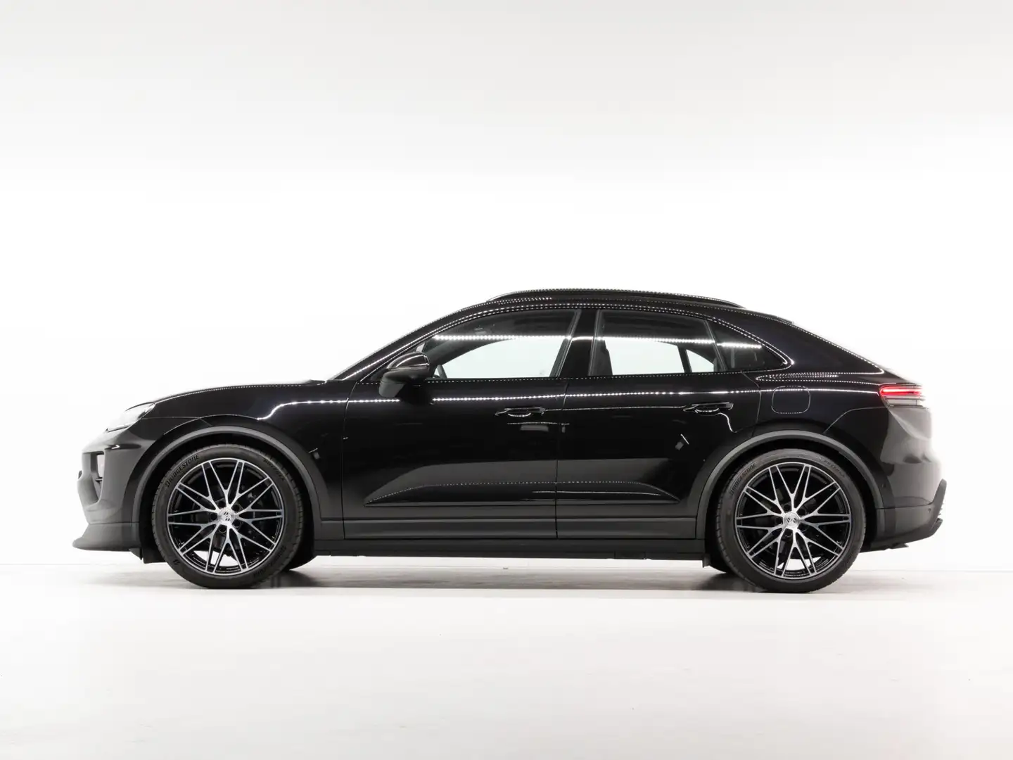 Porsche Macan 4 - 2