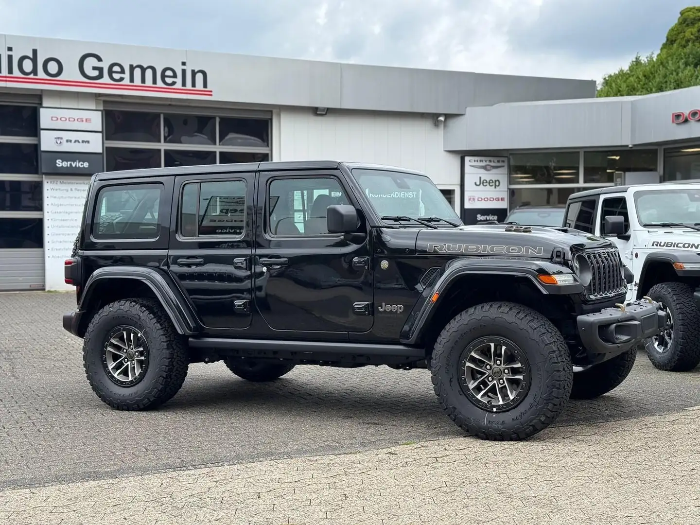 Jeep Wrangler Unlimited Rubicon 392 Facelift Modell 6.4l V8 HEMI Schwarz - 2