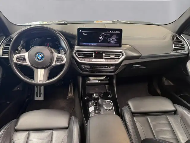 BMW X3 view 11