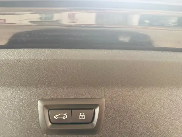 BMW X3 view 16