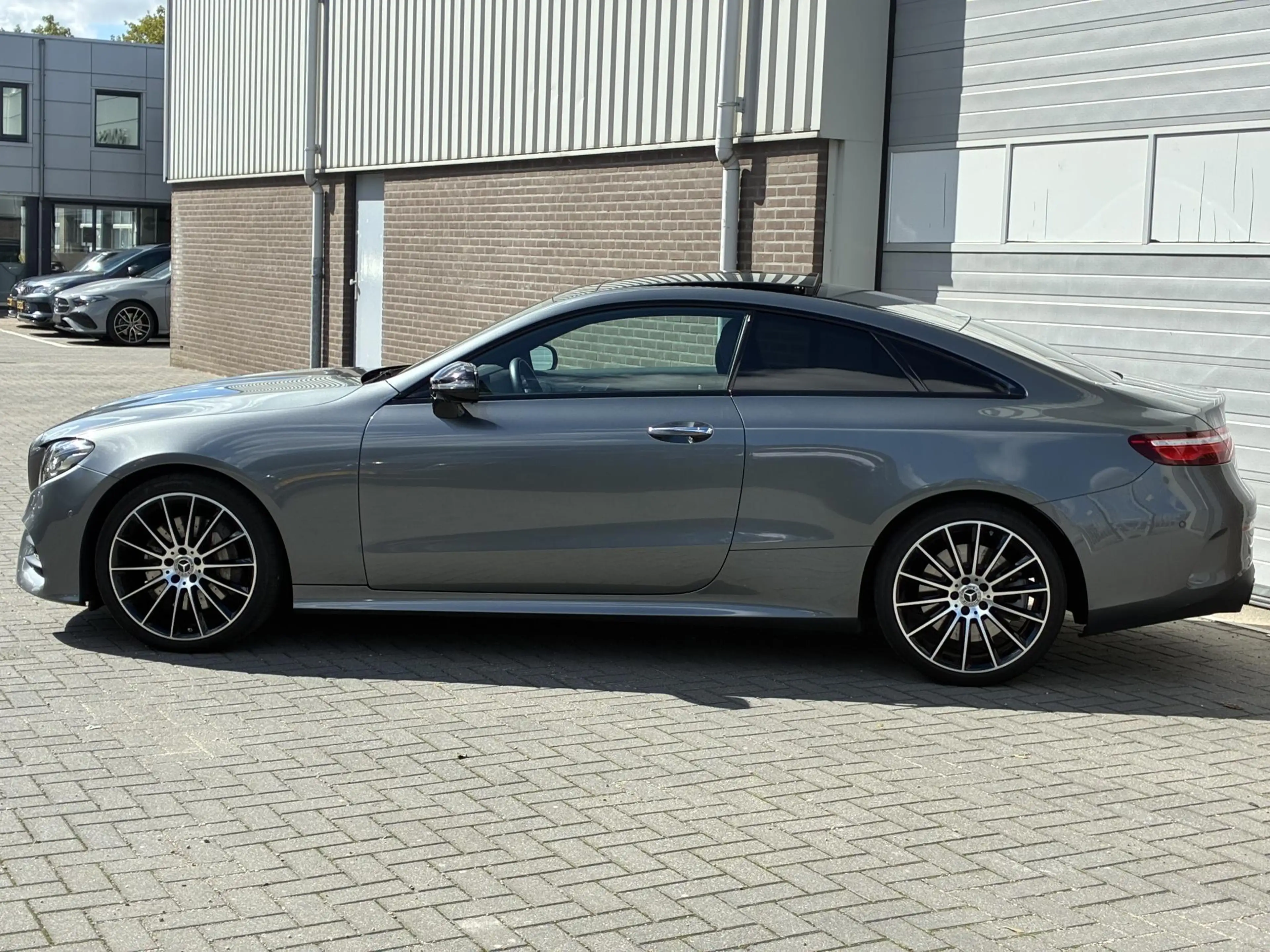 Mercedes-Benz E 450 Coupé 4MATIC AMG Line — photo 9