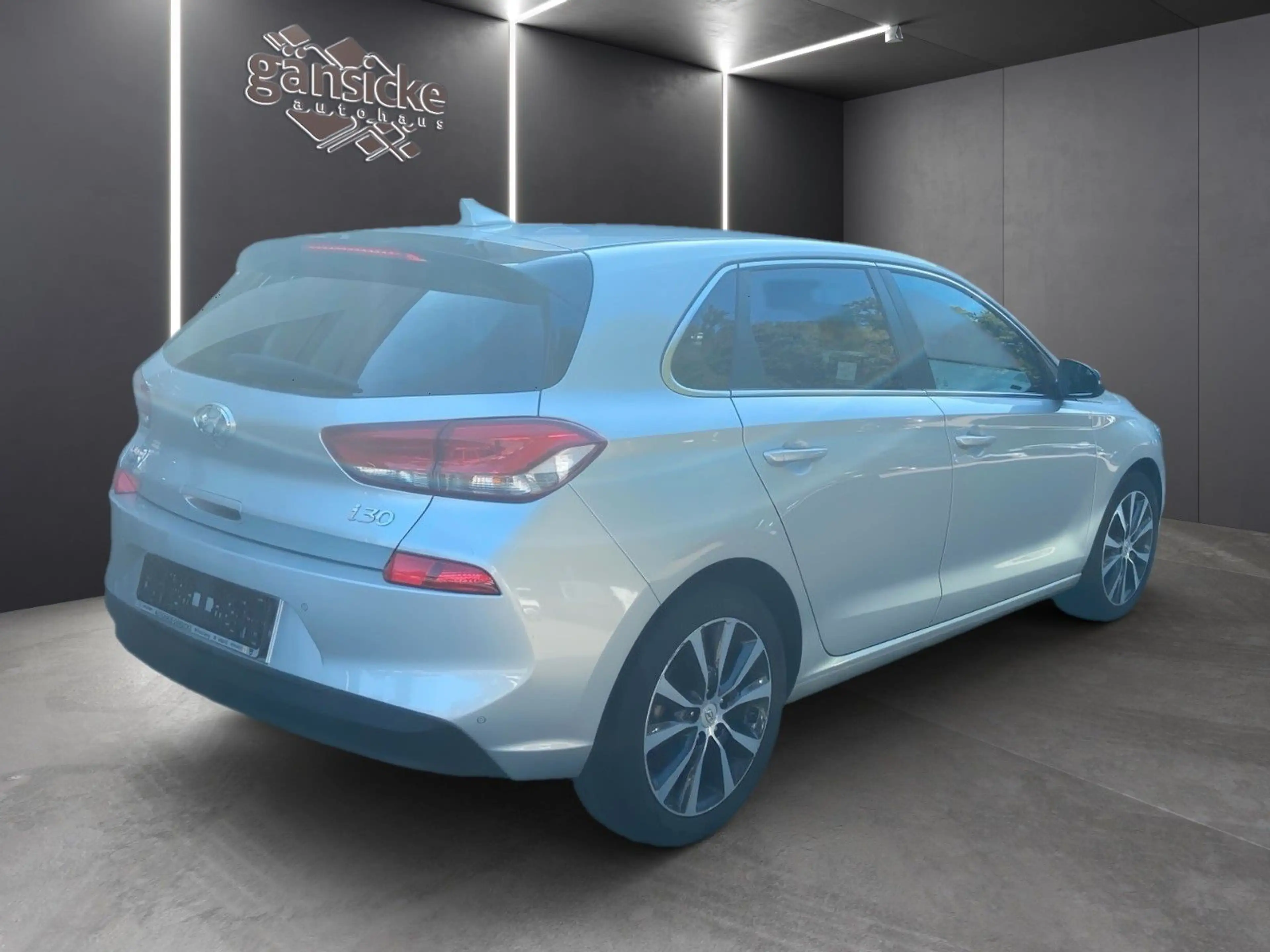 Hyundai i30 1.0 T-GDI Intro — photo 4