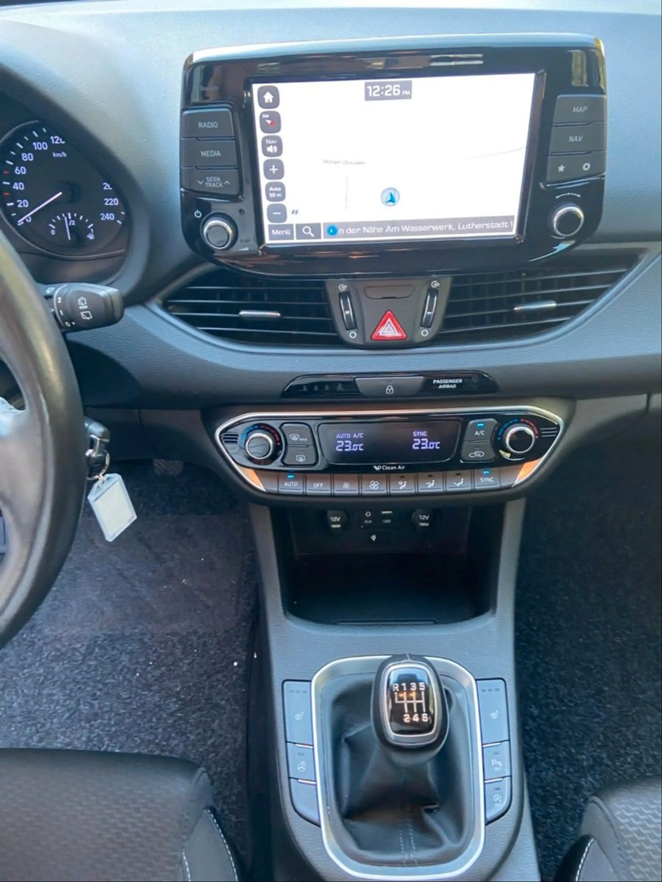 Hyundai i30 1.0 T-GDI Intro — photo 10