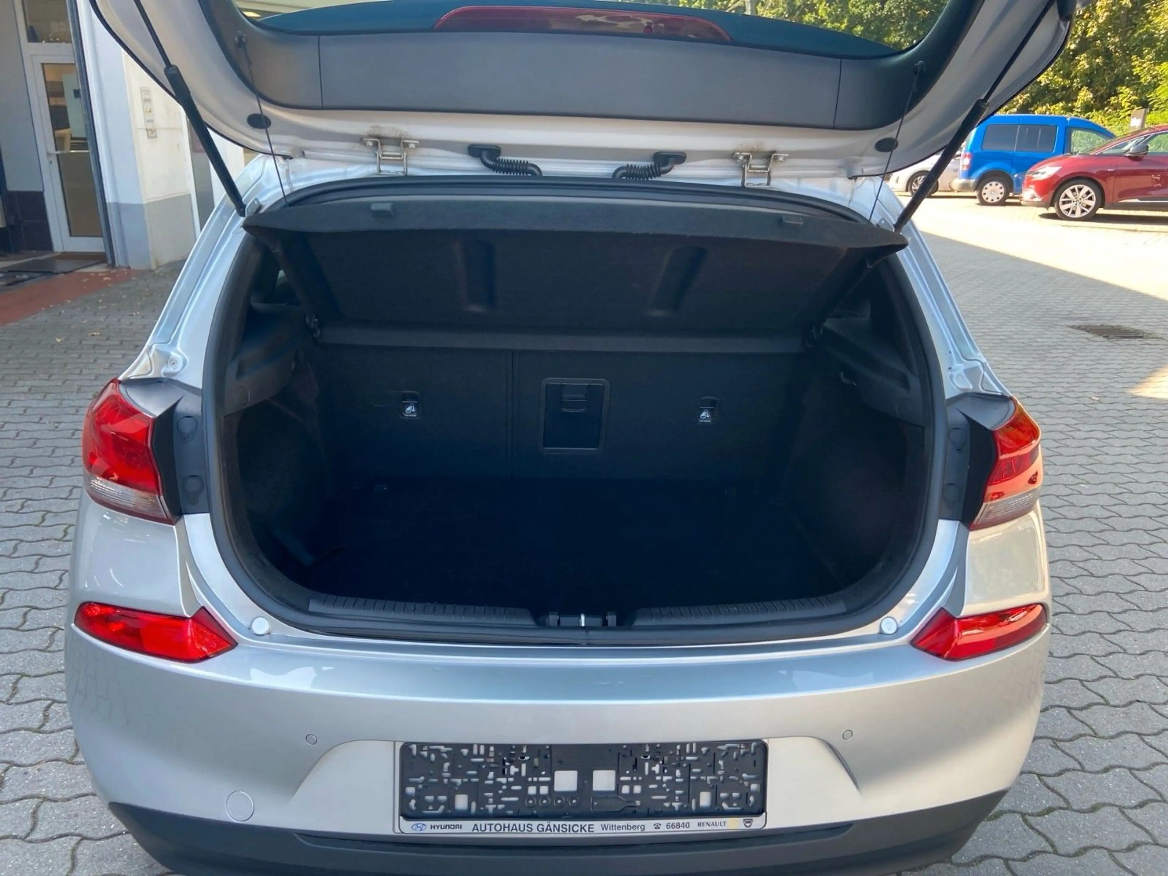 Hyundai i30 1.0 T-GDI Intro — photo 13