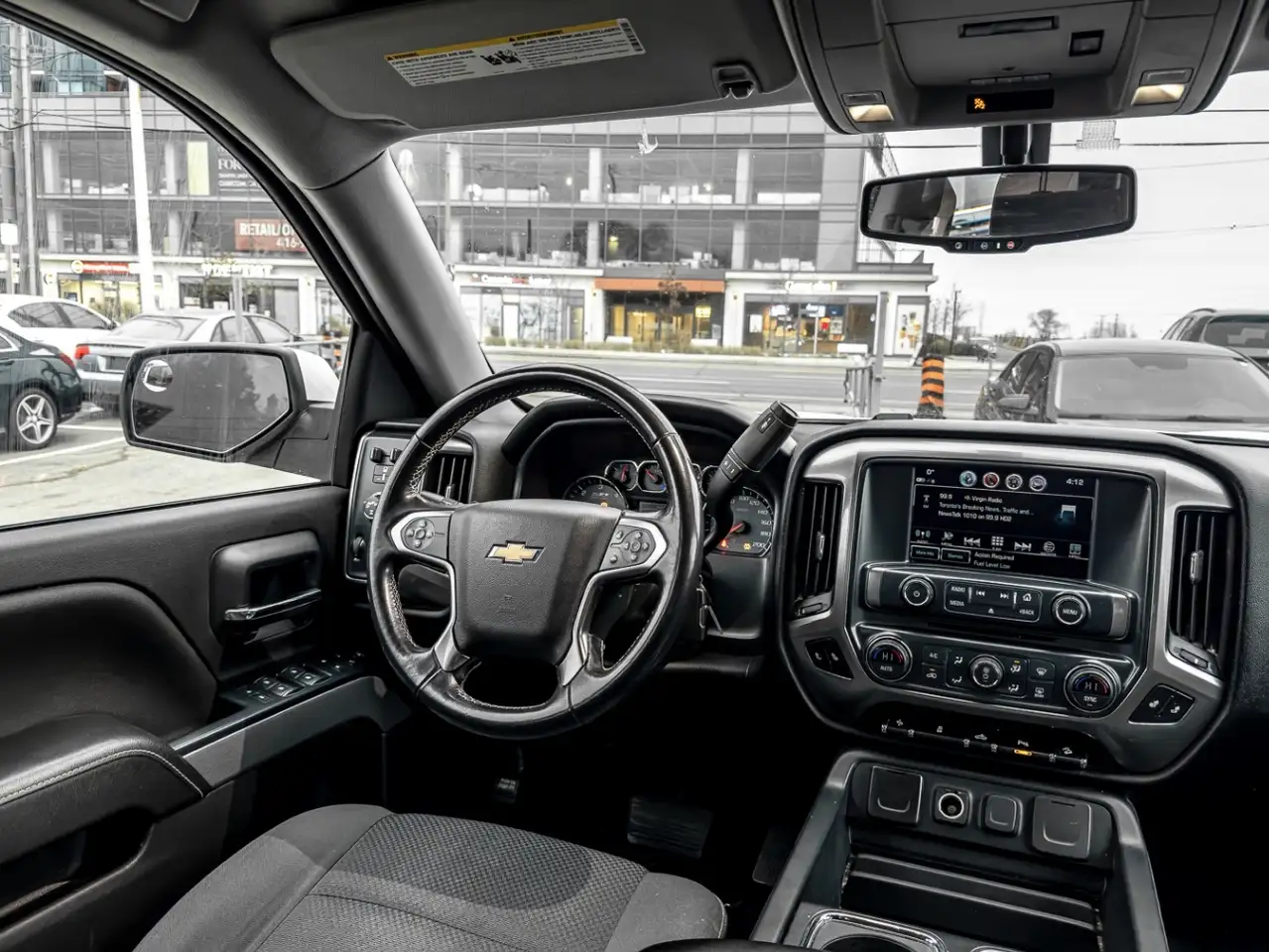 Chevrolet Silverado 1500 снимка Chevrolet Silverado 1500