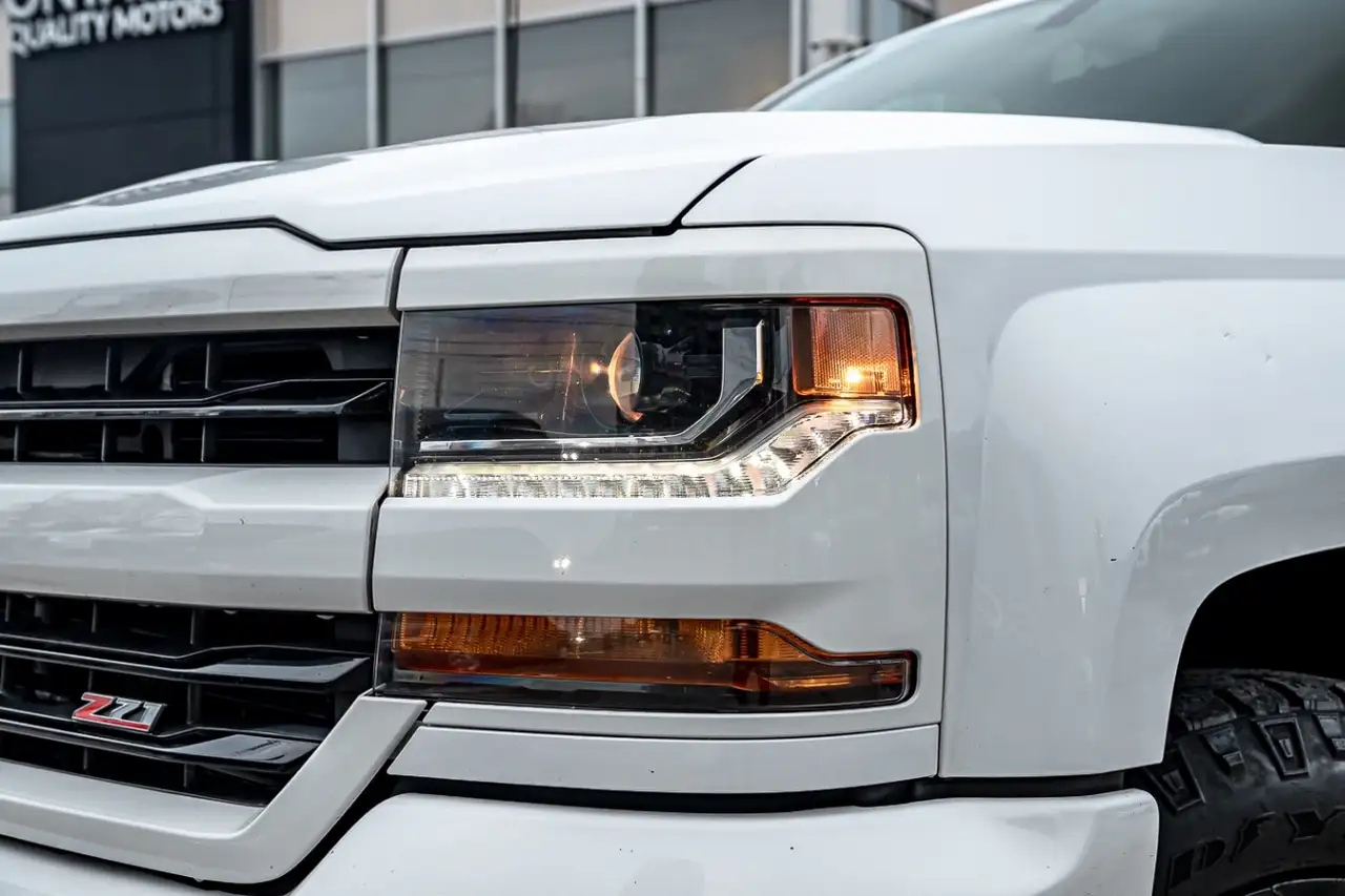 Chevrolet Silverado 1500 снимка Chevrolet Silverado 1500