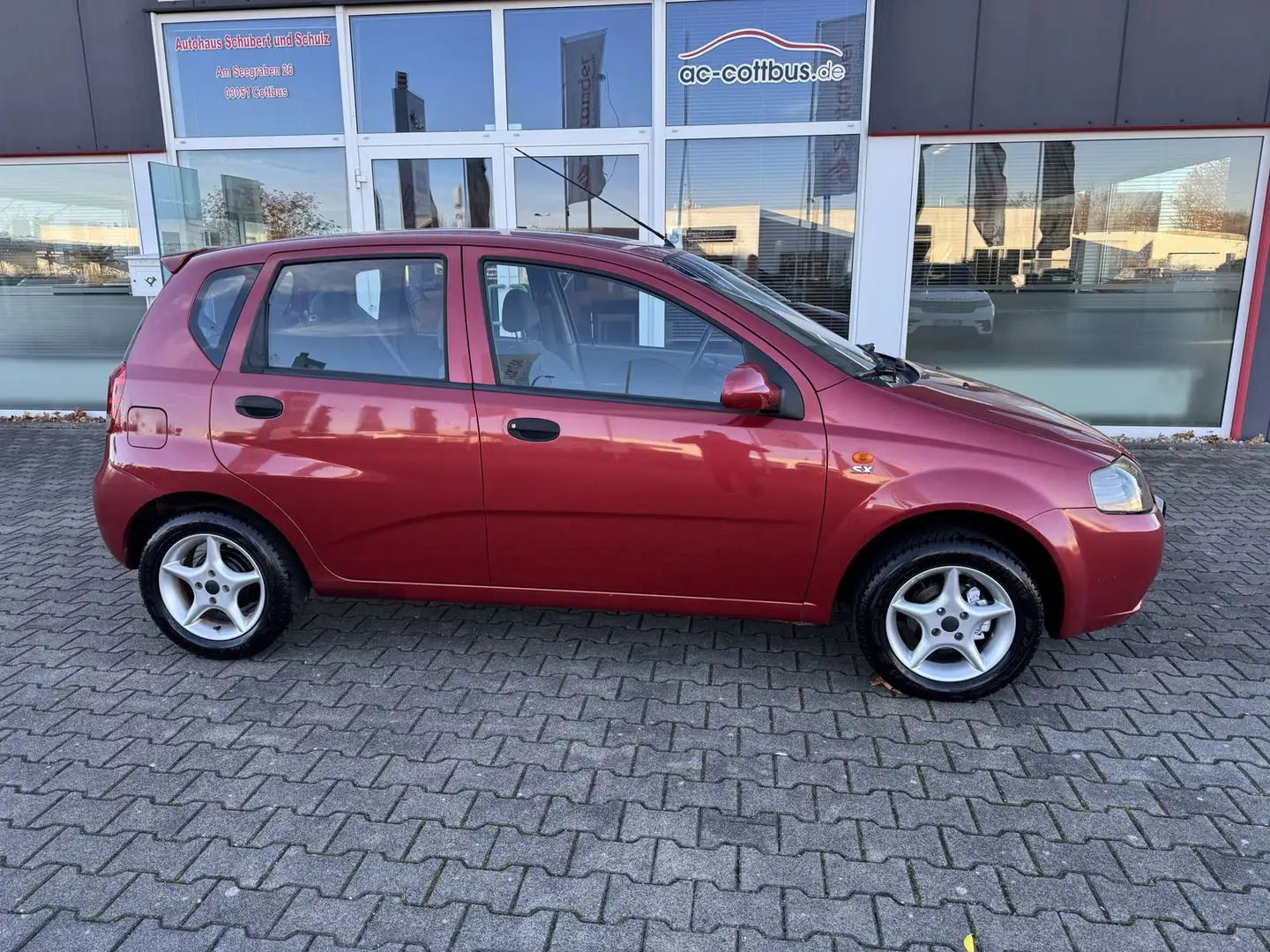 Daewoo Kalos 1.4 SX 5-Tü Klima Alu ZV m FB Allwetterb Rot - 2