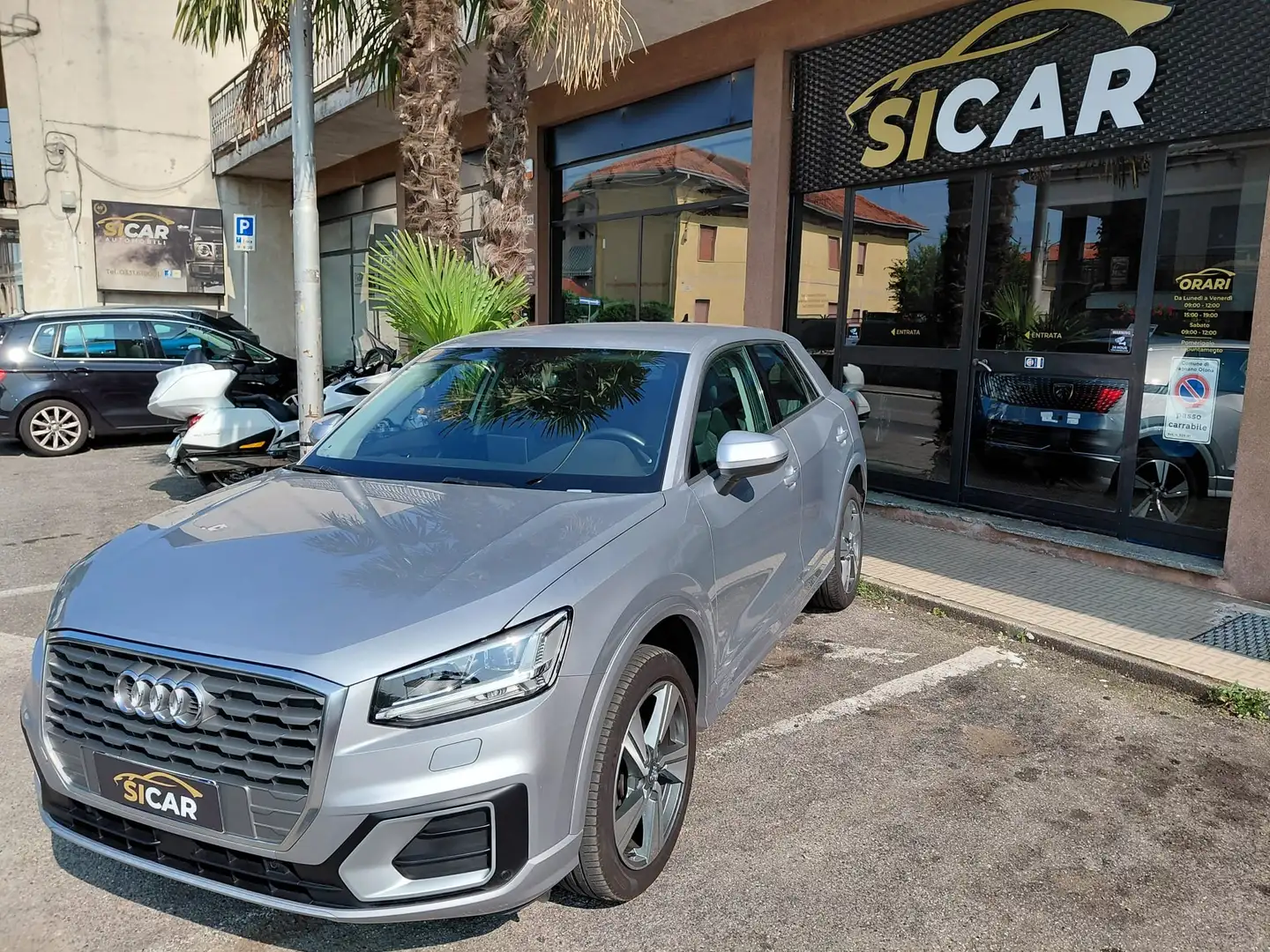 Audi Q2 Q2 35 1.5 tfsi Admired my20 Grijs - 1