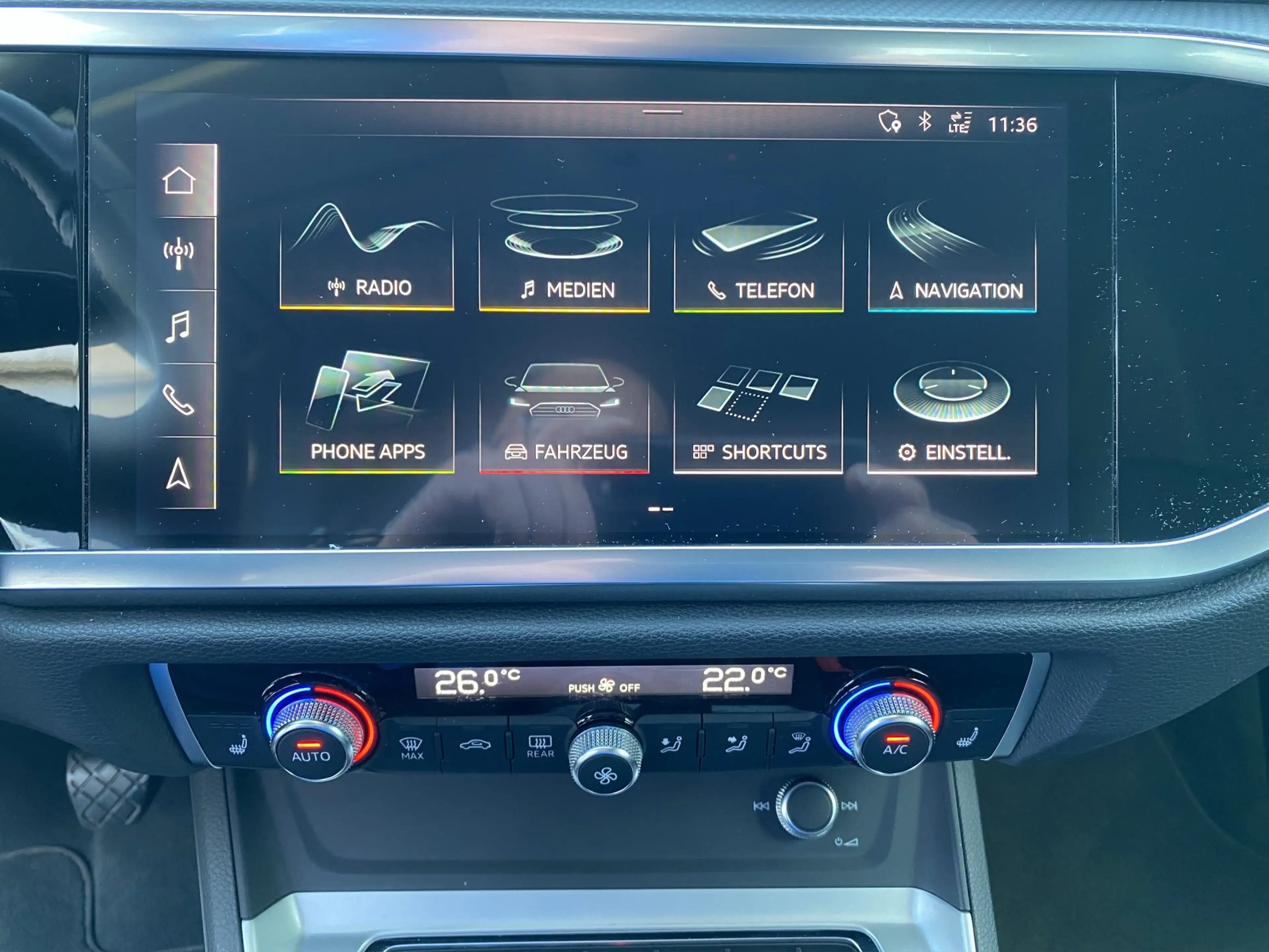 Audi Q3 35 1.5 TFSI advanced ACC PDC — photo 13
