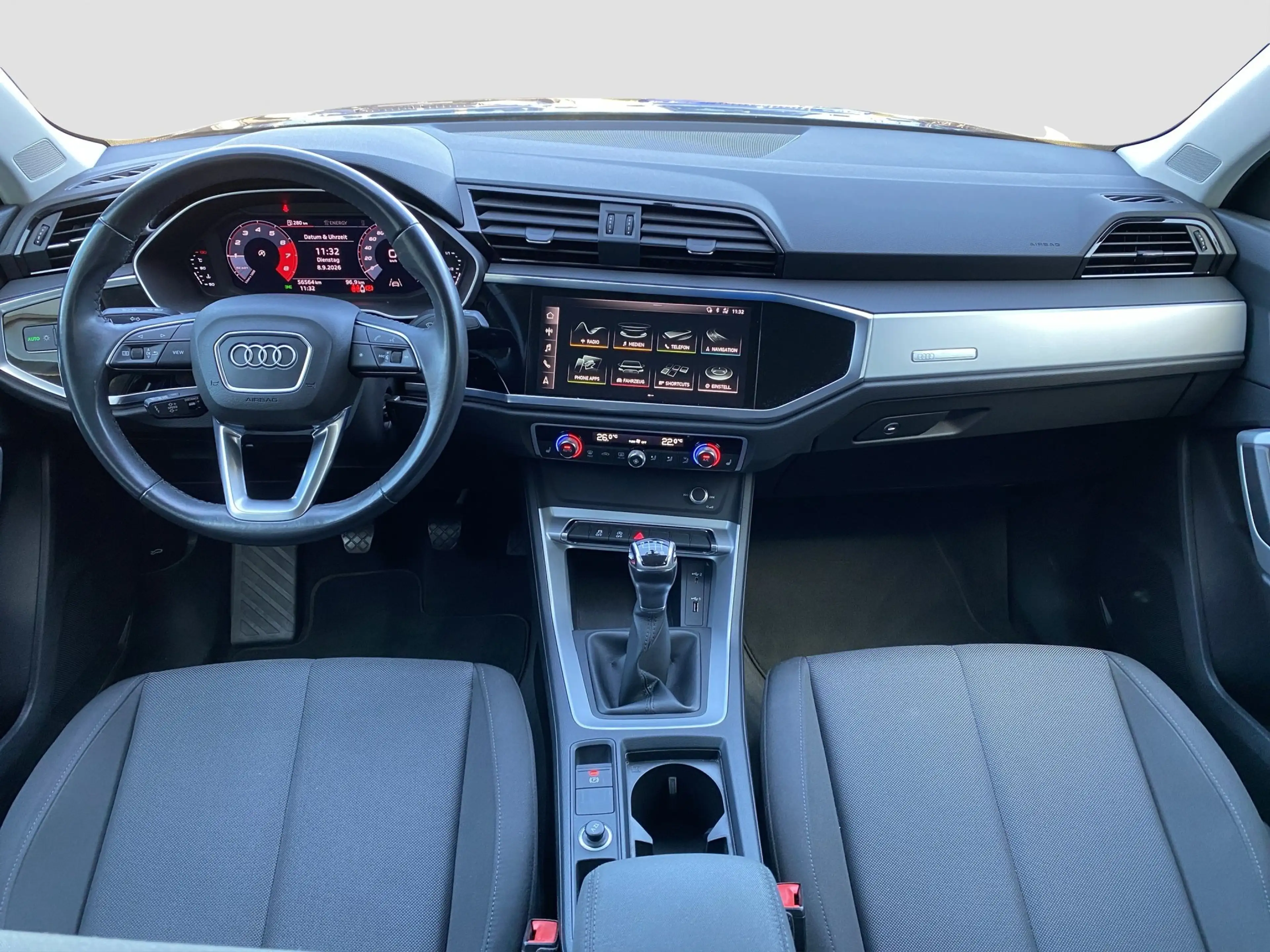 Audi Q3 35 1.5 TFSI advanced ACC PDC — photo 11