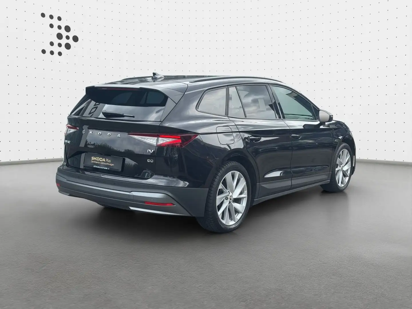 Skoda Enyaq iV electric 132kW*AHK*KAM*PANO*NAVI*LEDER* Negru - 2
