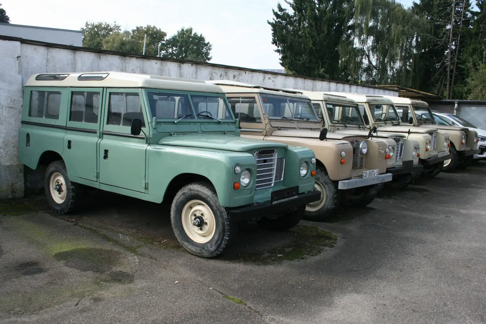 Land Rover Defender Santana Serie III| 6Sitzer| Oldtimer Verde - 2