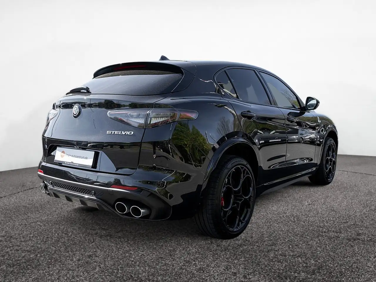 Alfa Romeo Stelvio 2023