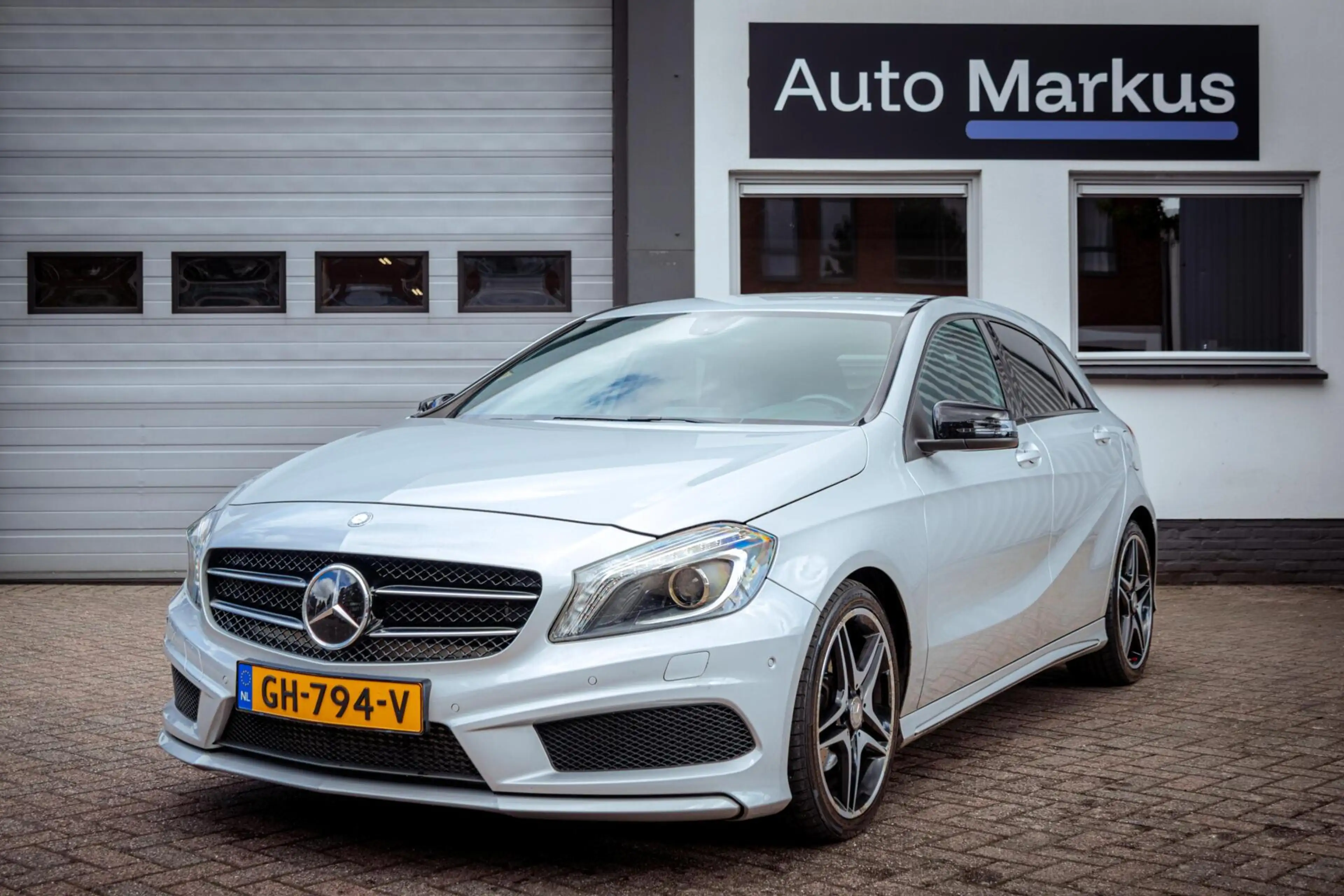Mercedes-Benz A 180 AMG|Harman/Kardon|Xenon|Stoelverwarming — photo 2