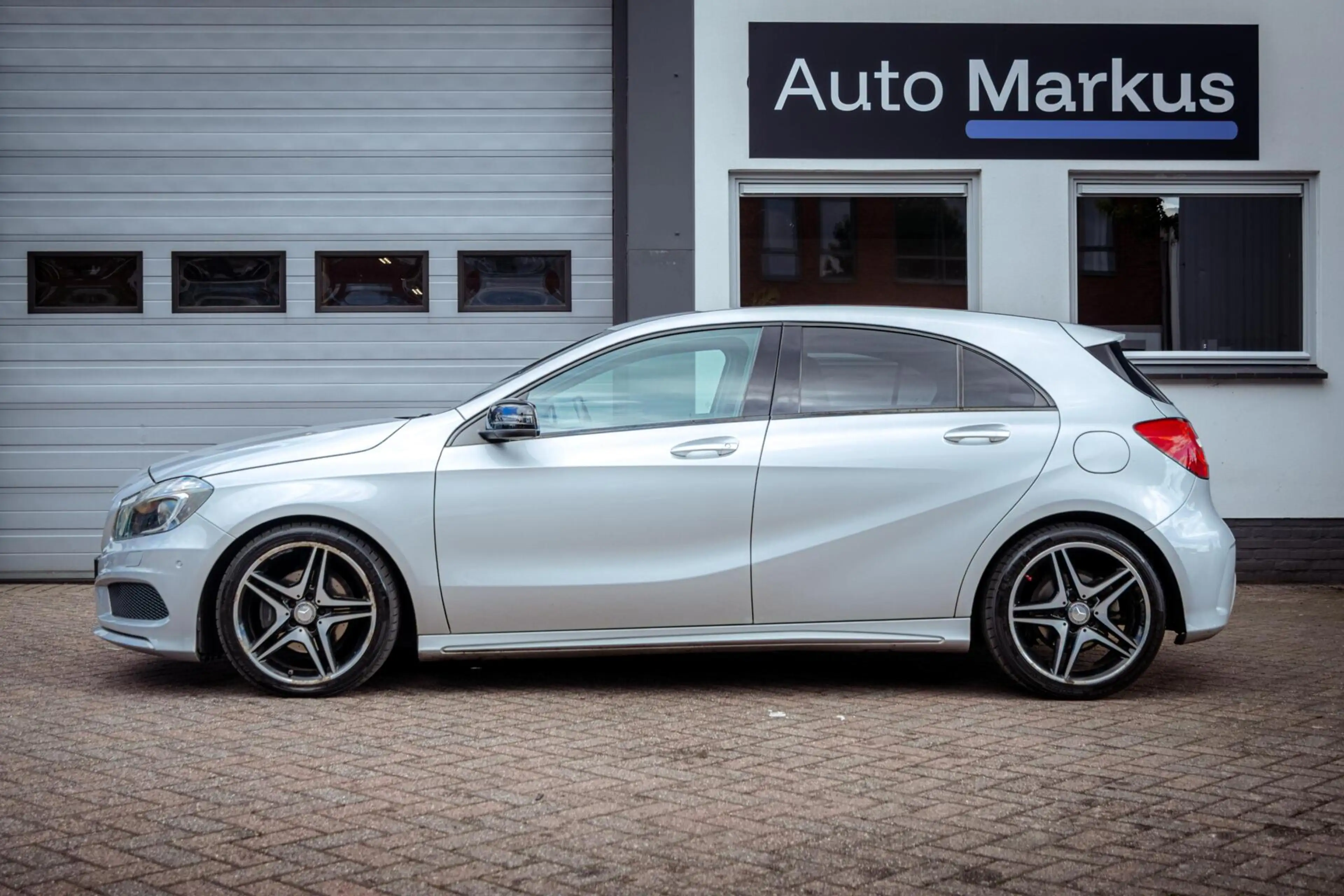 Mercedes-Benz A 180 AMG|Harman/Kardon|Xenon|Stoelverwarming — photo 3