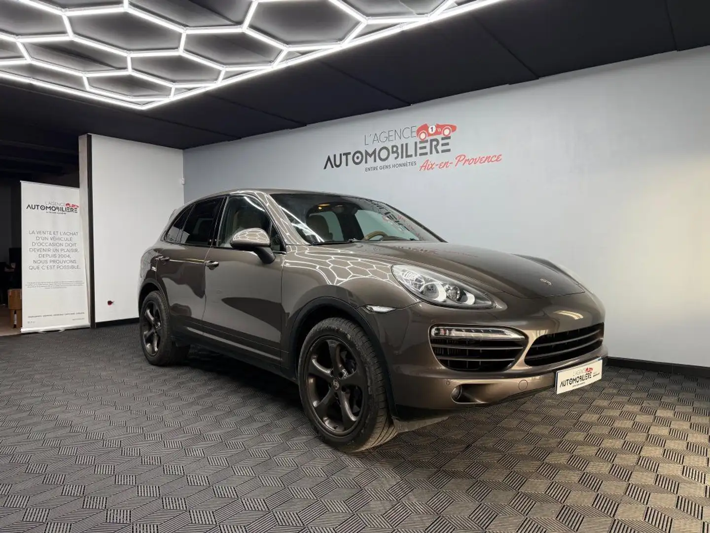 Porsche Cayenne 3.0 TDI V6 245cv Tiptronic-S BVA Grau - 1