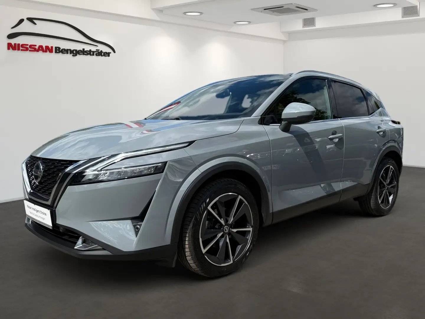 Nissan Qashqai 1.3 DIG-T Tekna+ Automatik Grijs - 2
