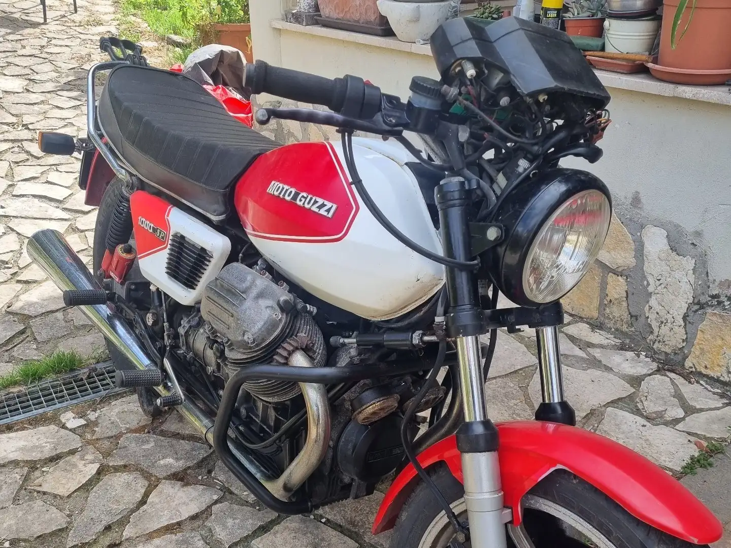 Moto Guzzi 1000 SP Blanco - 1
